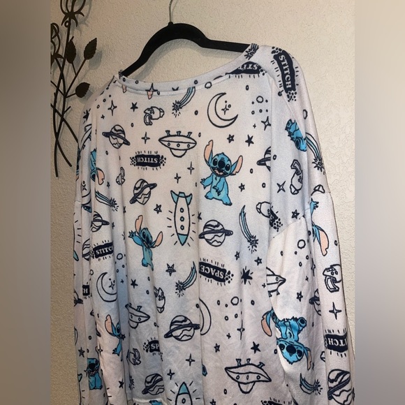 Disney Stitch Flannel Shirt All Over Graphic Size XL Soft Material - Picture 3 of 8